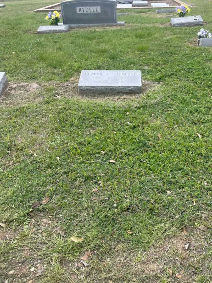 Gladys L. Hugland's grave. Photo 2