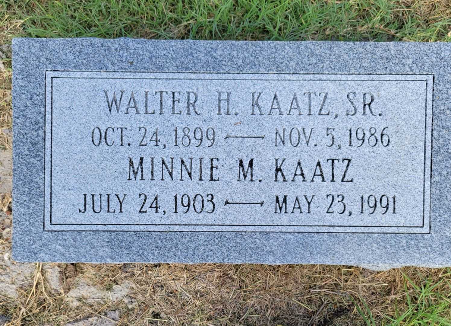 Walter H. Kaatz Senior's grave. Photo 3