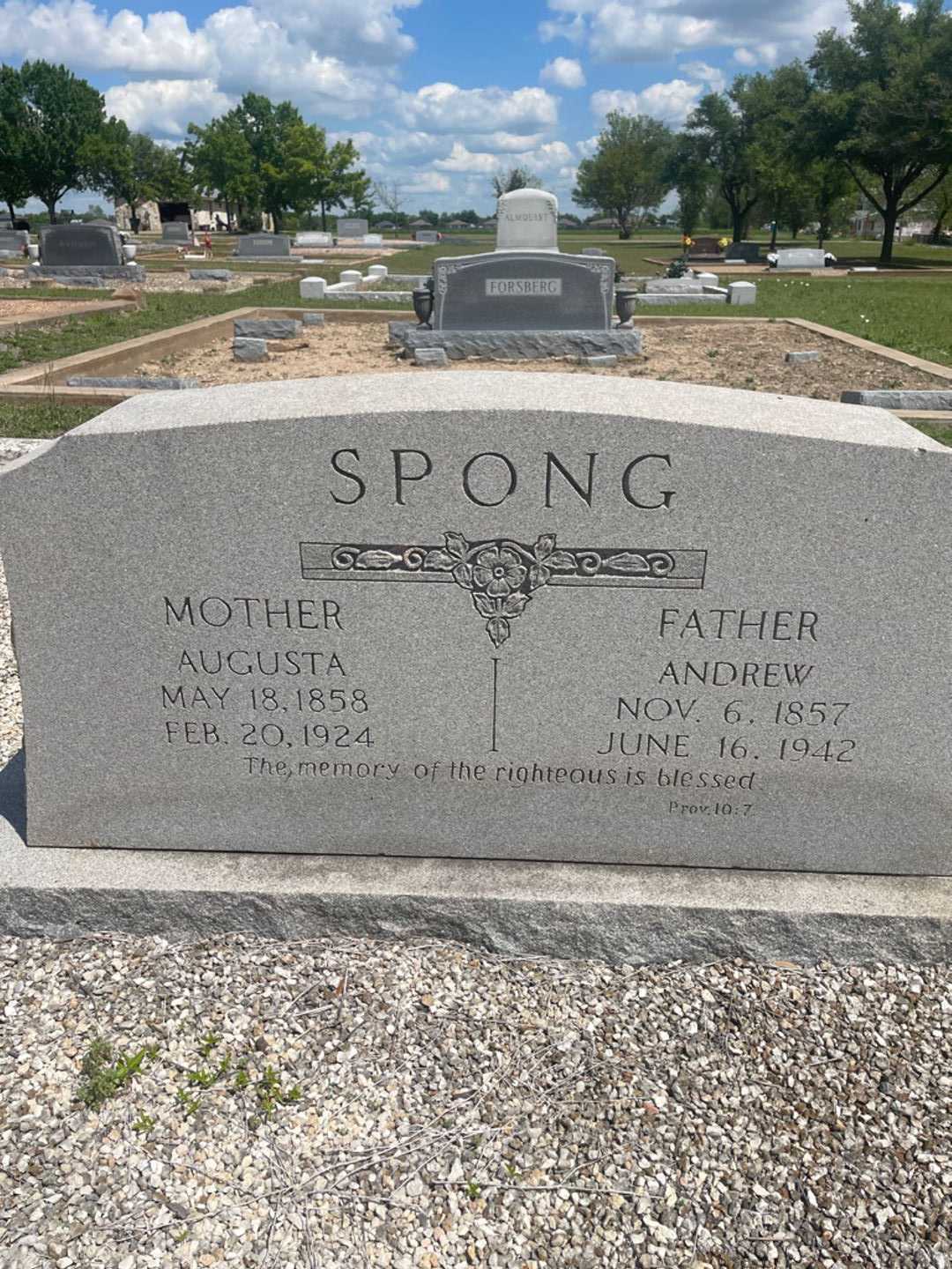 Augusta Spong's grave. Photo 2