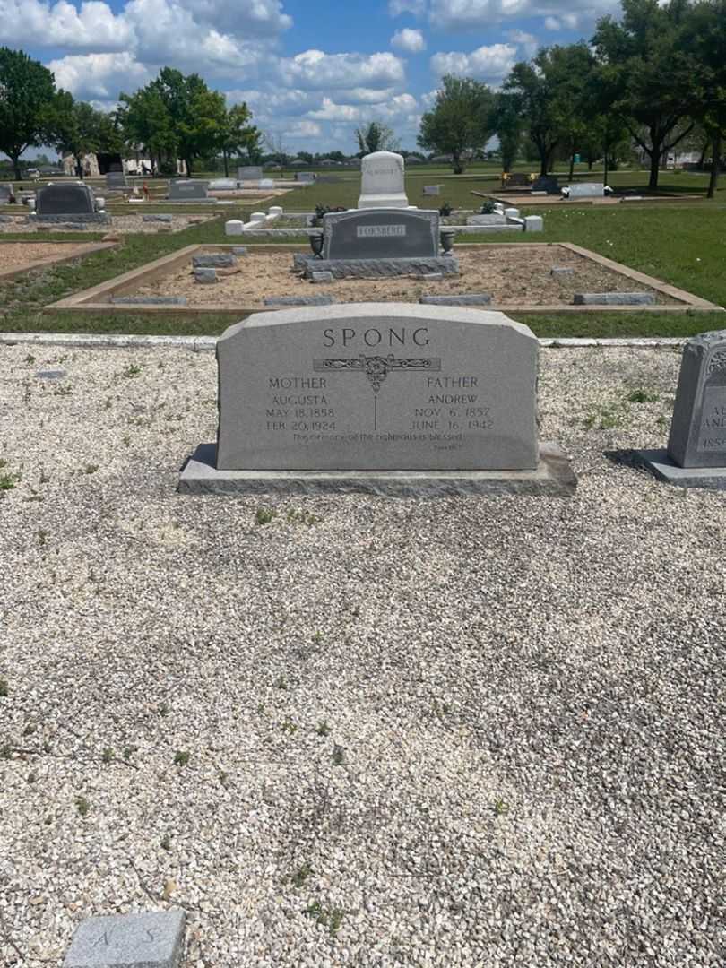 Augusta Spong's grave. Photo 1