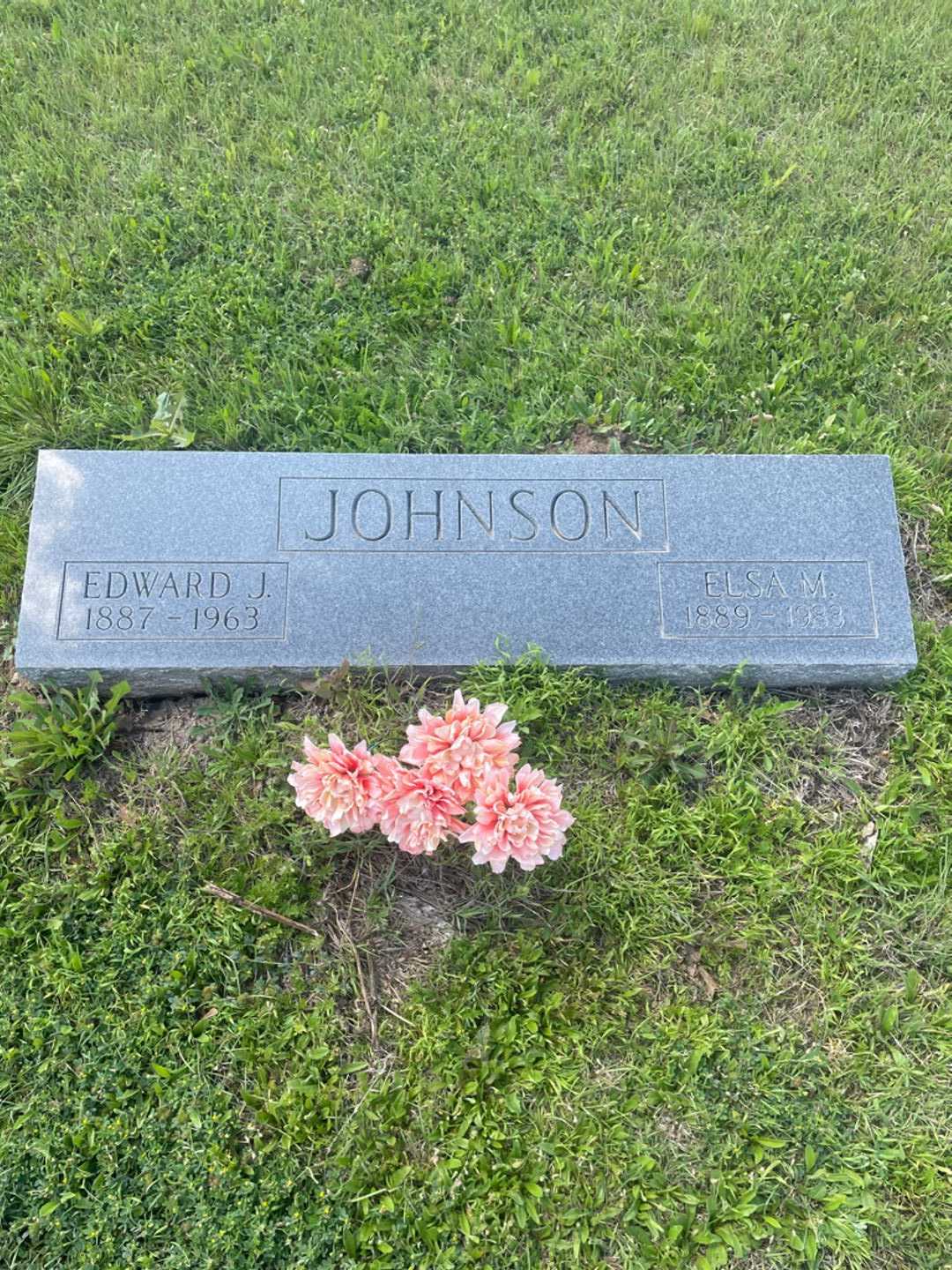 Edward J. Johnson's grave. Photo 2