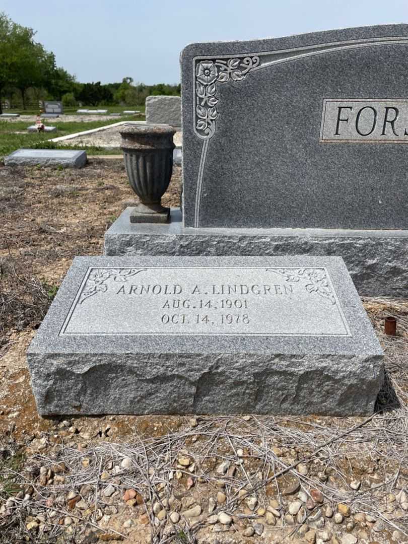 Arnold A. Lindgren's grave. Photo 2