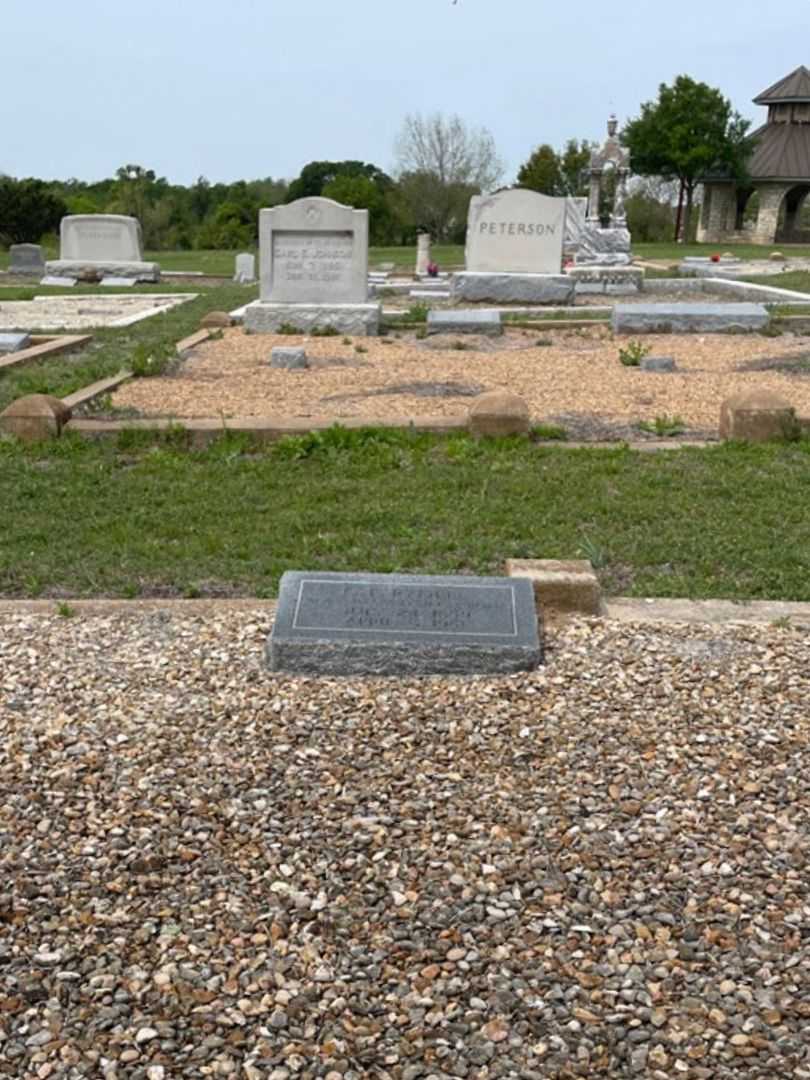 C. E. Rydell's grave. Photo 1