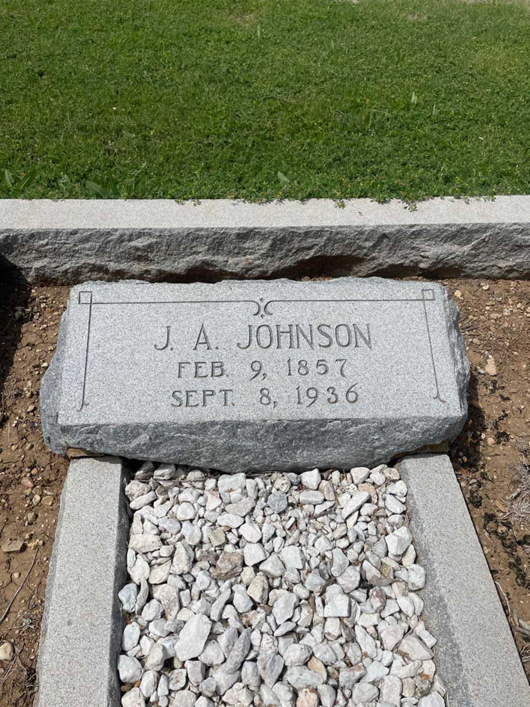 J. A. Johnson's grave. Photo 2