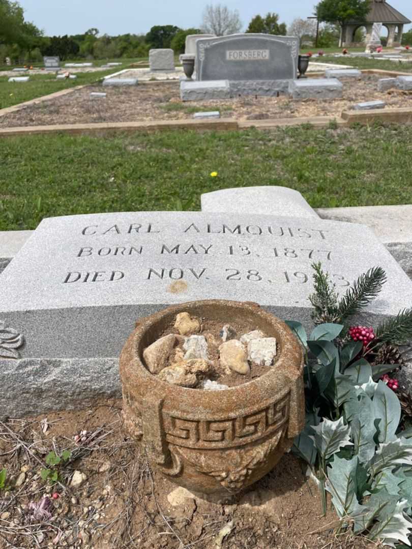 Carl Almquist's grave. Photo 2