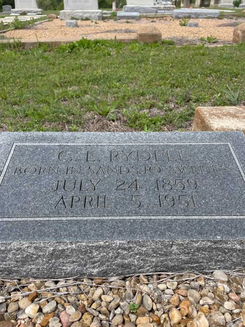 C. E. Rydell's grave. Photo 2