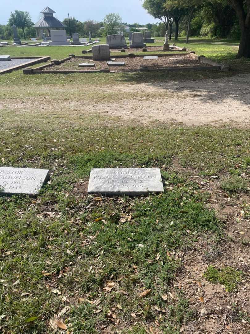 Rosalie Samuelson's grave. Photo 1