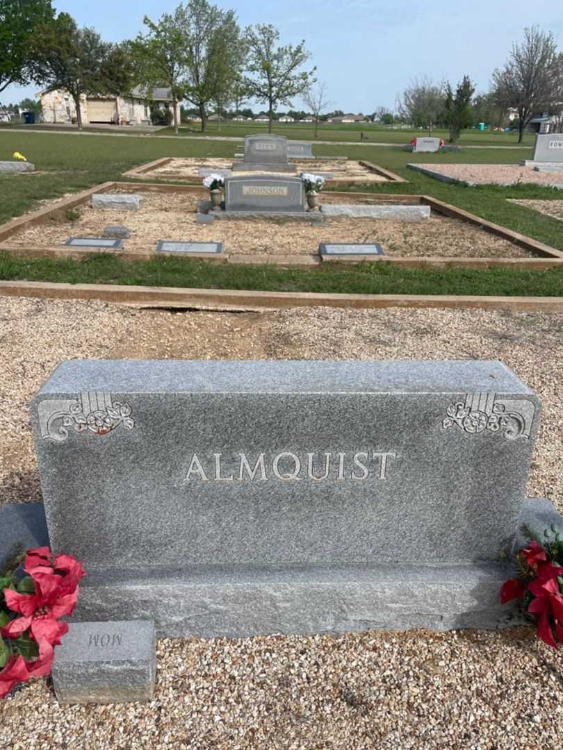 Peggy Irene Almquist's grave. Photo 1