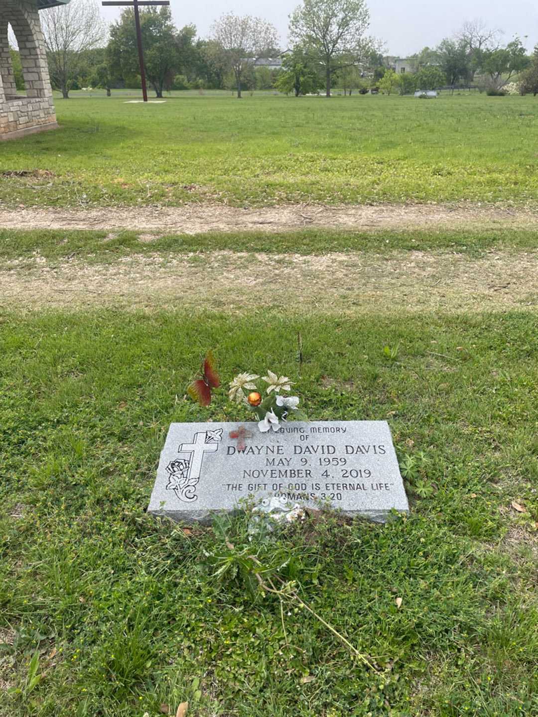 Dwayne David Davis's grave. Photo 1