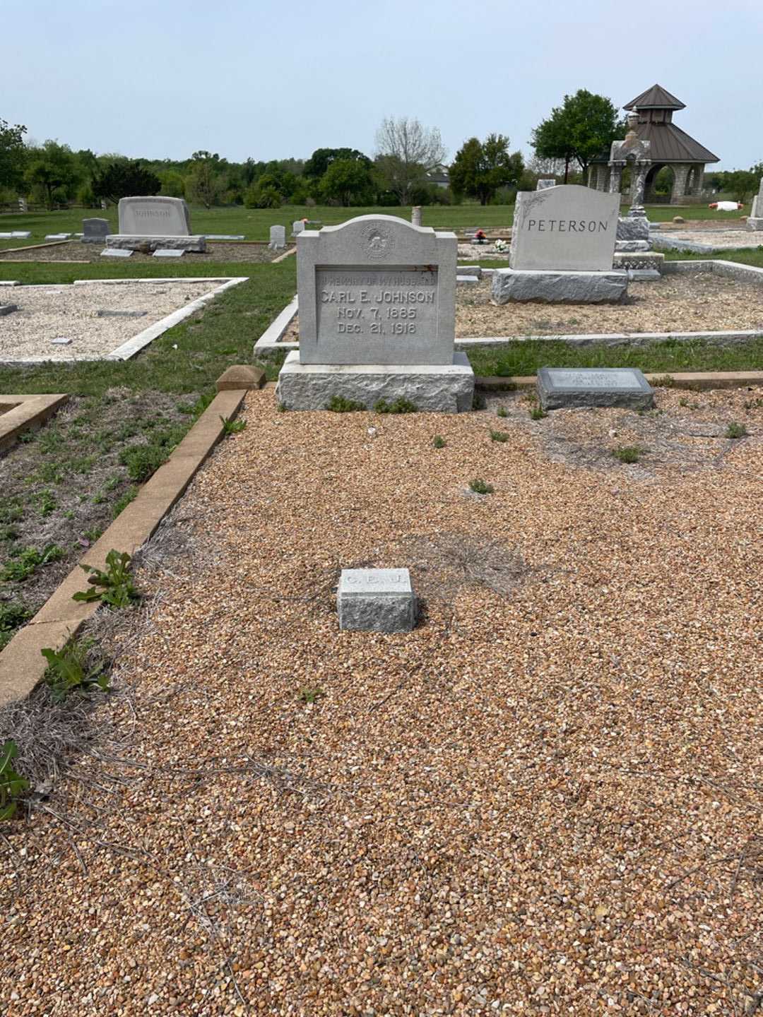 Carl E. Johnson's grave. Photo 1