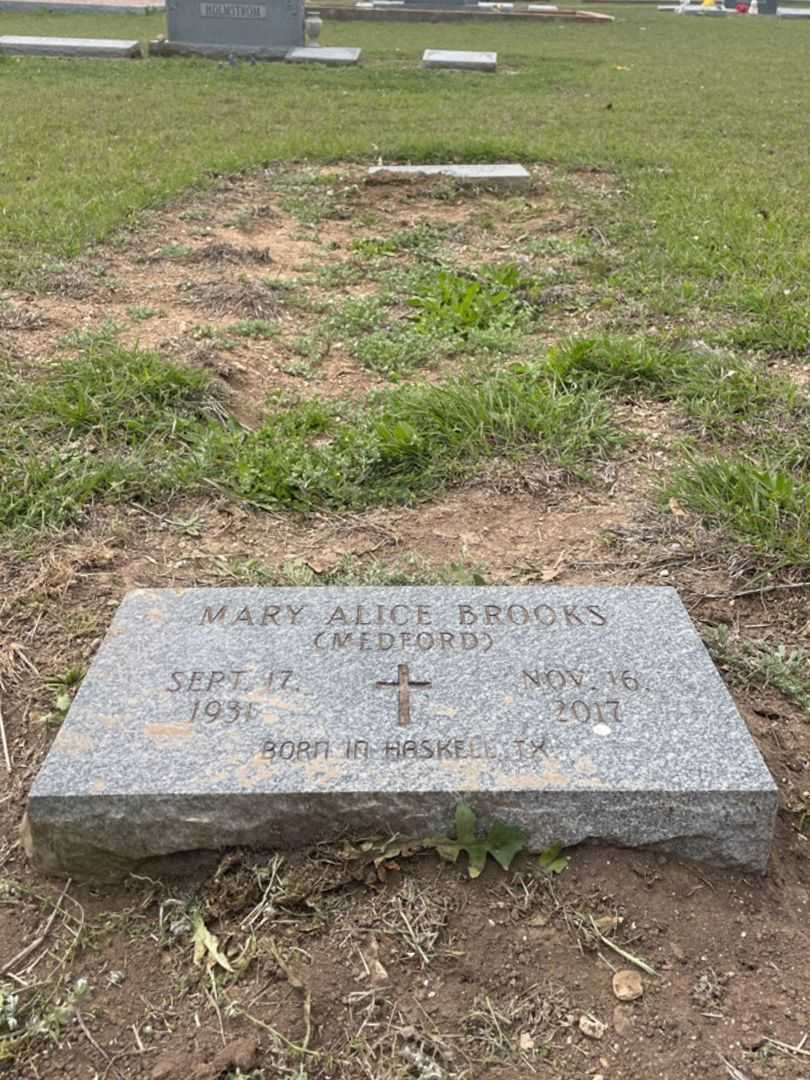 Mary Alice Brooks Medford's grave. Photo 2