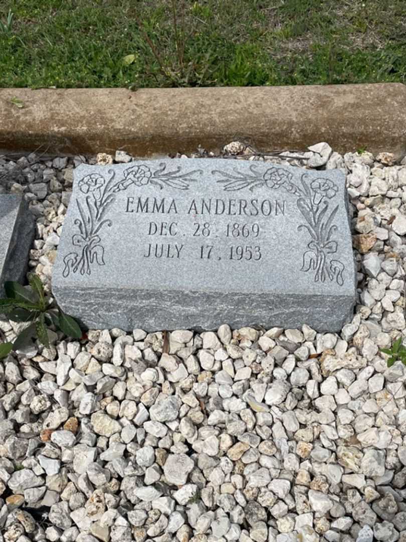 Emma Anderson's grave. Photo 3