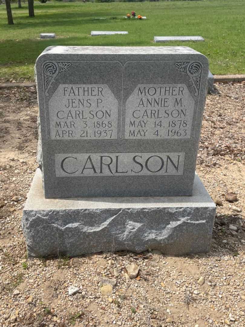 Jens P. Carlson's grave. Photo 2